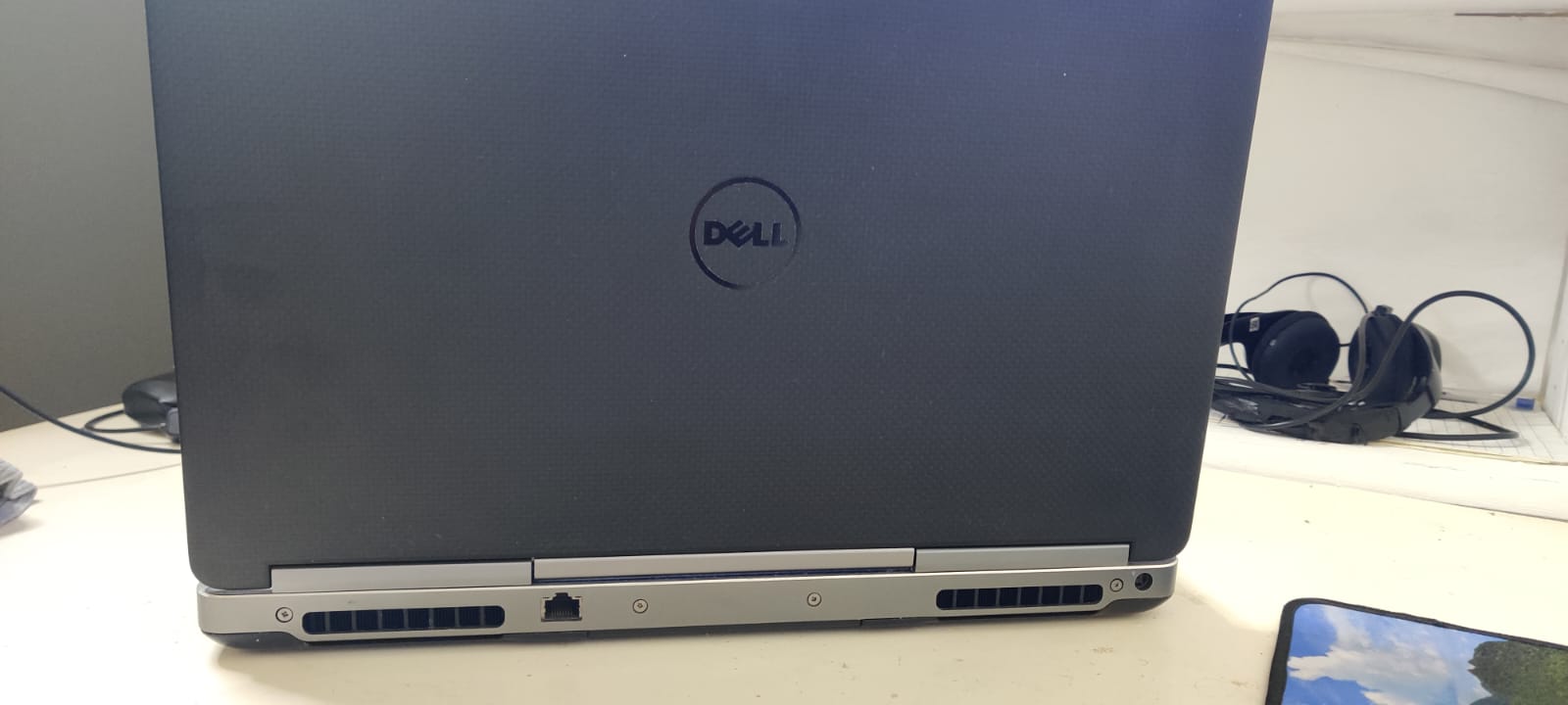 computadoras y laptops - Laptop usada en buen estado, buen precio  1