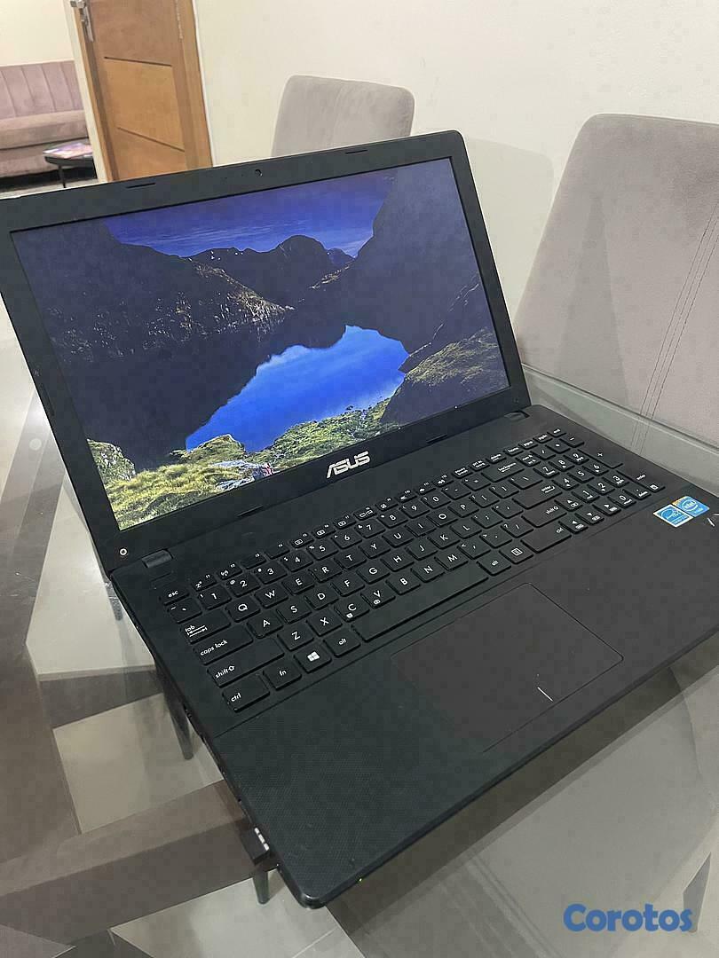 computadoras y laptops - laptop Asus  1