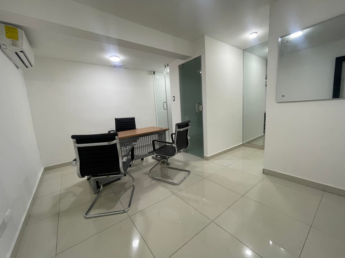 oficinas y locales comerciales - oficina en alquiler Ensanche Naco 5