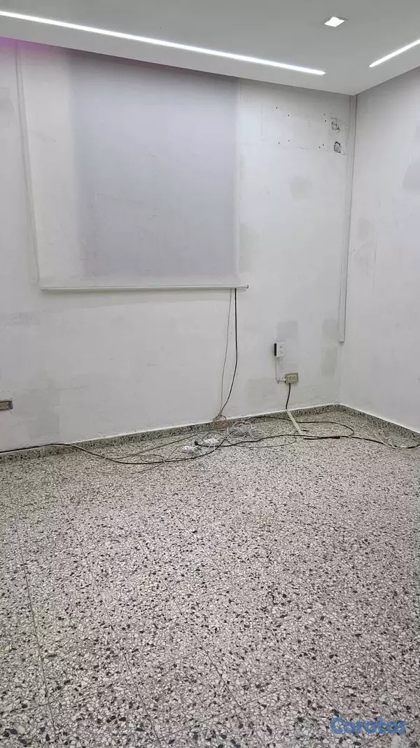 oficinas y locales comerciales - ALQUILO LOCAL DE 100 MTS EN AV. RÓMULO IDEAL PARA OFICINA, CONSULTORIO, TIENDA 5