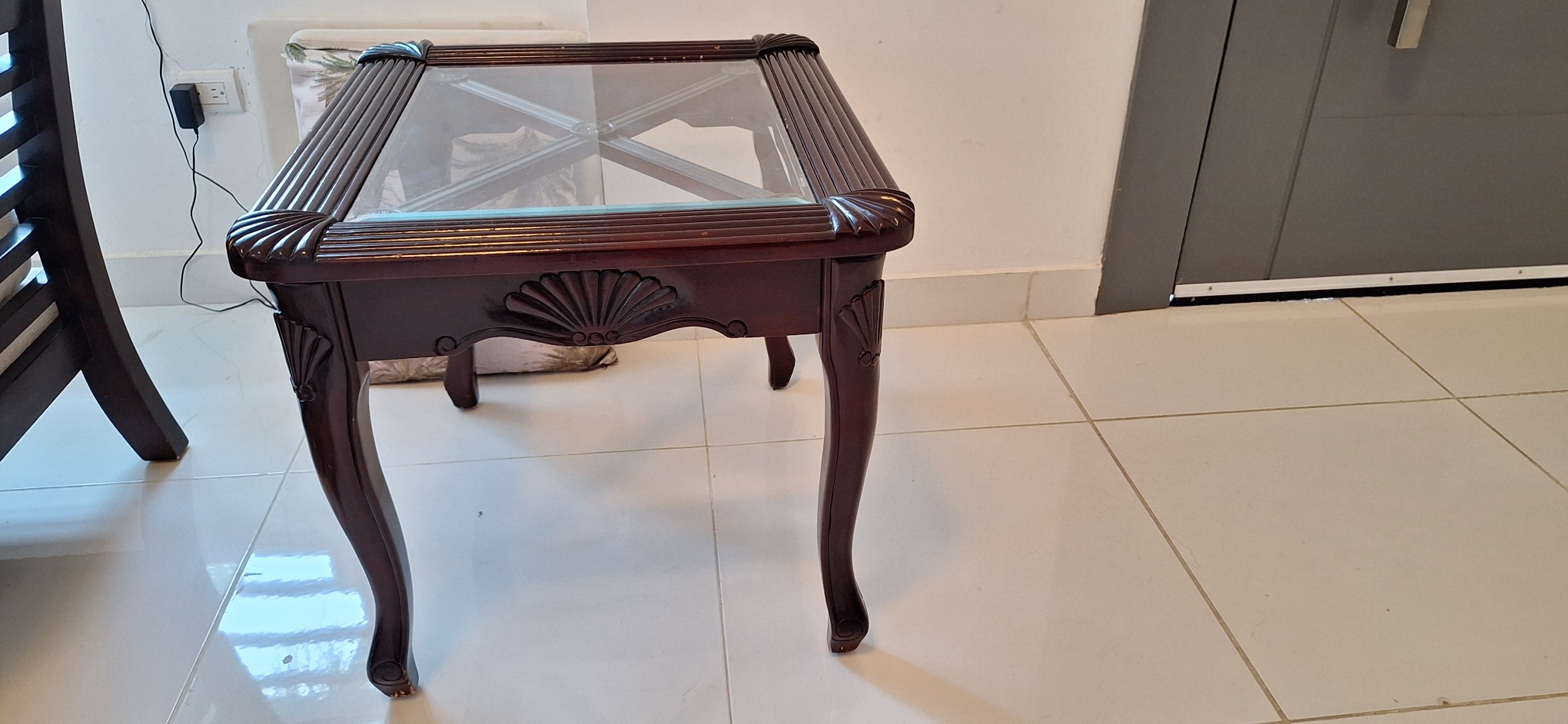 muebles y colchones - Mesa de Caoba en excelentes condiciones 3