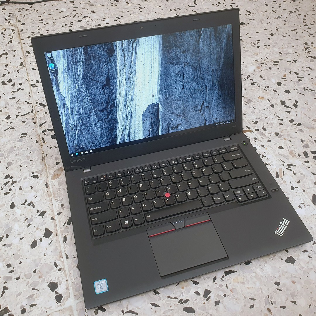 computadoras y laptops - Negociable Lenovo Thinkpad T460 i5 6ta gen, 8GB ram, 500gb disco 