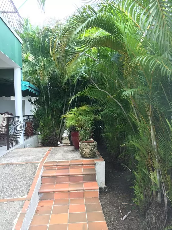 casas - Se vende casa en Av. Independencia 6