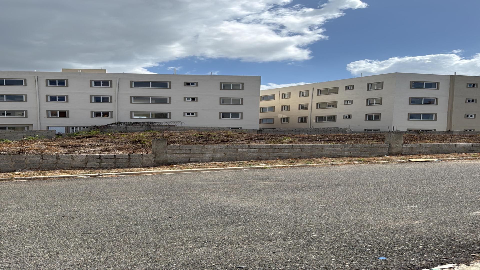 solares y terrenos - TERRENO EN SAN ISIDRO DE ESQUINA 4