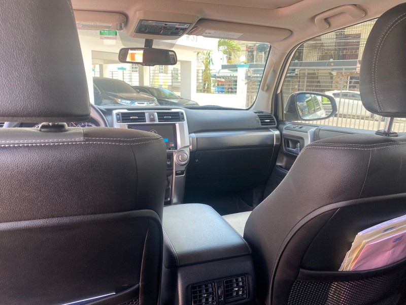 jeepetas y camionetas - Toyota 4runner sr5 Premium 2018 5