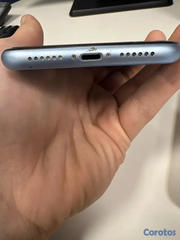 celulares y tabletas - iPhone XR 4