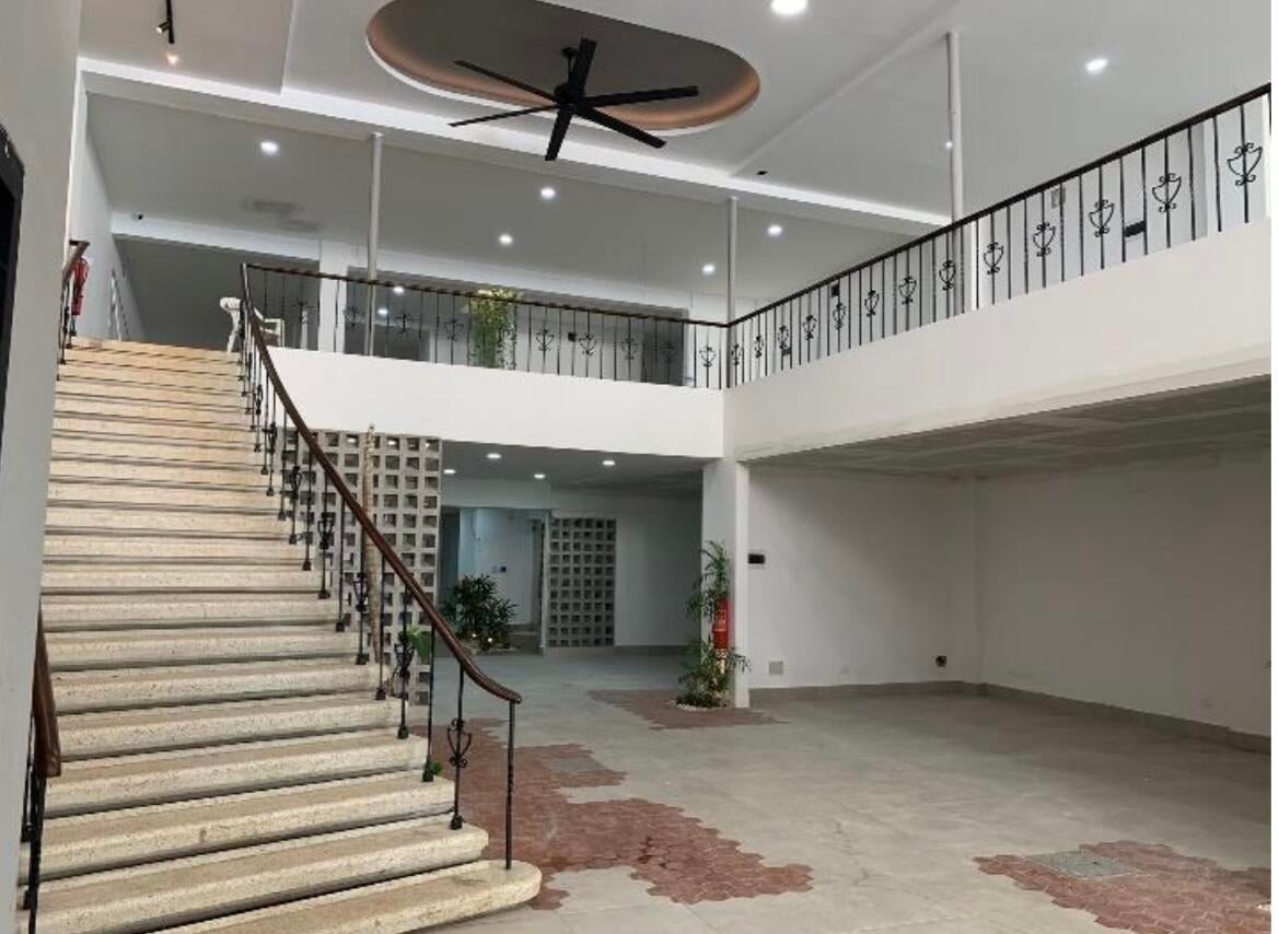 oficinas y locales comerciales - Nueva Plaza Comercial con Segundo Nivel en Alquiler local Comercial  1