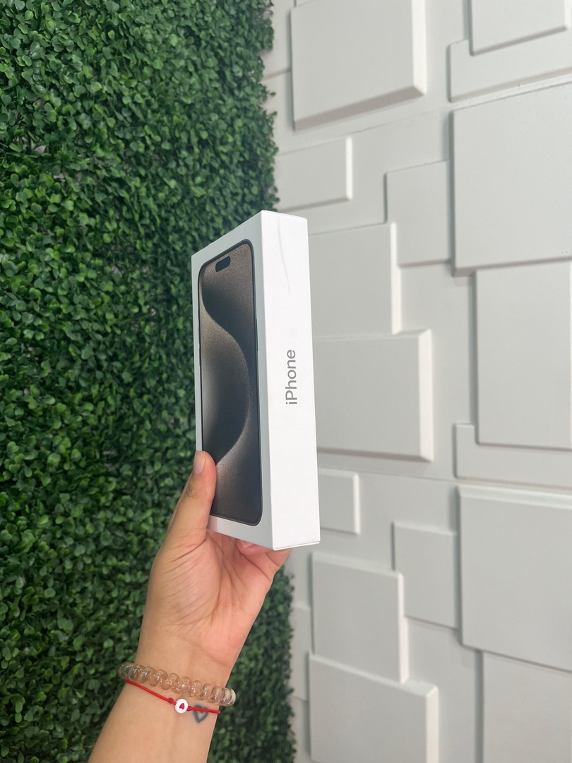celulares y tabletas - iPhone 15 Pro Max E-SIM 256GB Natural Titanium SELLADO CLEAN APPLE 2