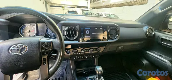jeepetas y camionetas - Toyota tacoma 2019 trd pro  4