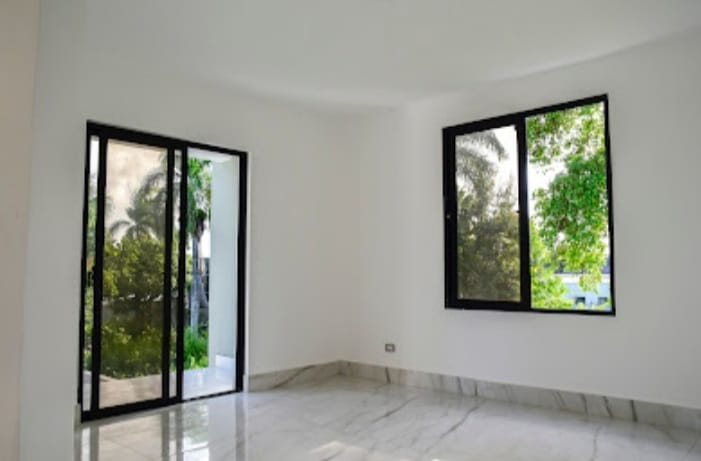 casas - Se Vende Casa de 2 Niveles en Las Carmelitas  4