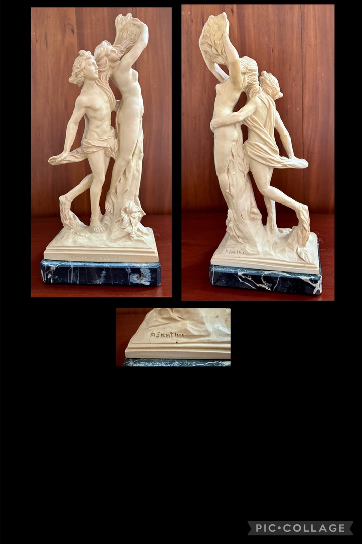 arte y antigüedades - Escultura Apolo y Dafne marca A. Santini en alabastro
