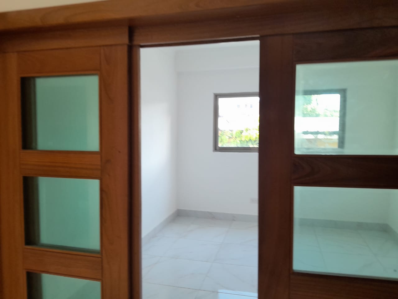 apartamentos - El apartamento de tus sueños 
2do nivel con amplia Terraza en Alma Rosa 1ra  5