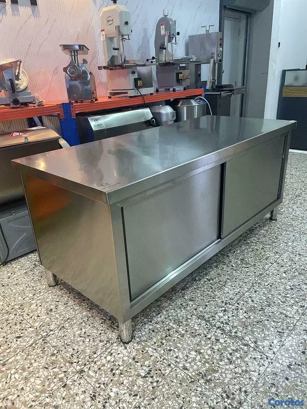 equipos profesionales - Mesa de trabajo de acero inoxidable tipo gabinete  6