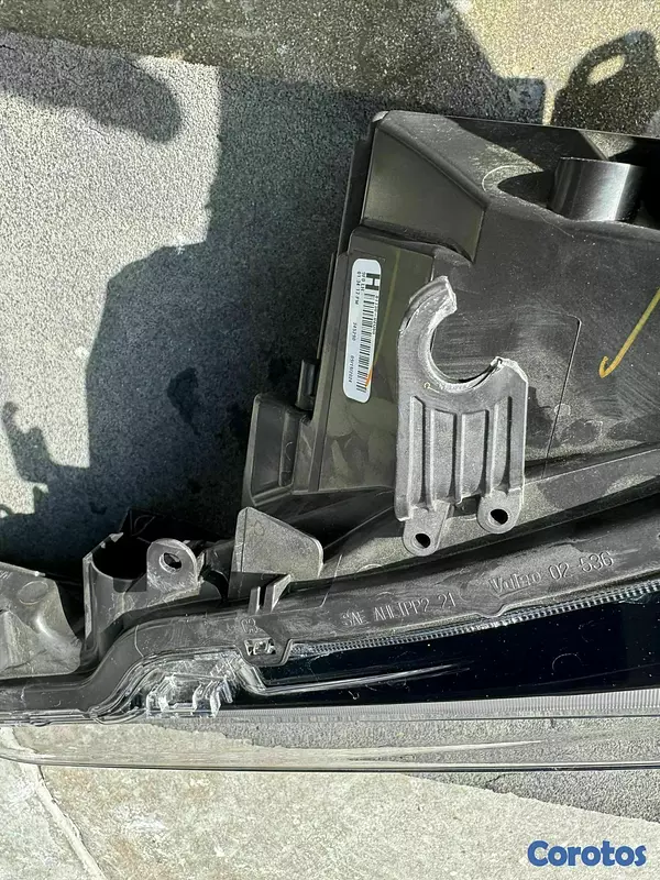 otros vehiculos - Vendo Pantalla Luz Para toyota Corolla 2024 3
