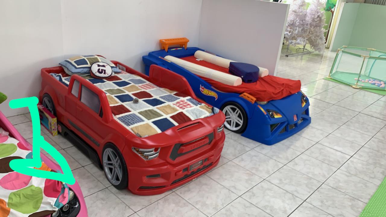 coches y sillas - Espectacular cama en forma de auto jeppeta y más ,para tu príncipe y tu princesa