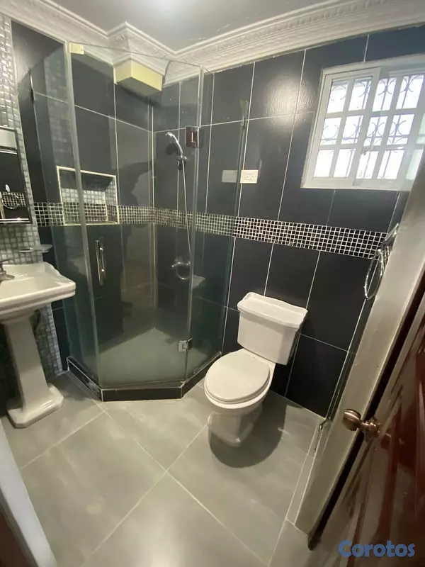 casas - CASA DE DOS NIVELES EN VENTA EN SANTIAGO DE LOS CABALLEROS  11
