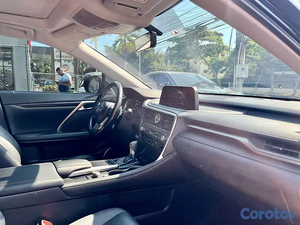 jeepetas y camionetas - Lexus rx 350 2023 9