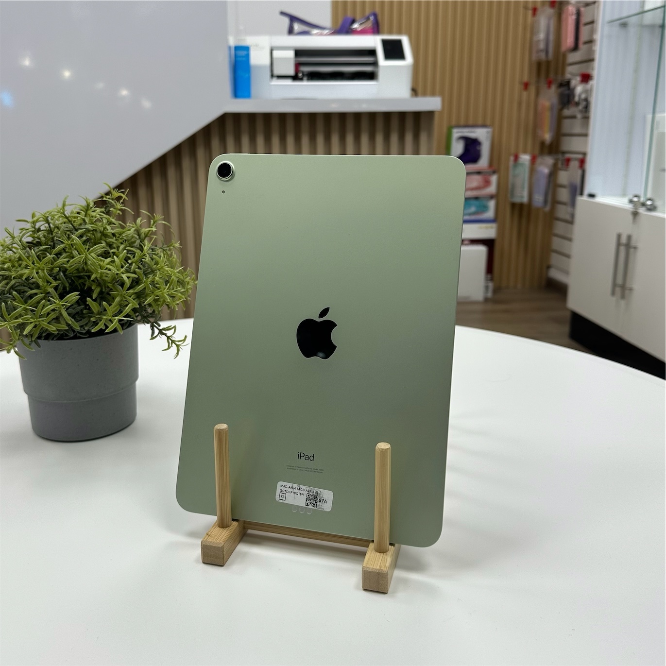 celulares y tabletas - iPad Air 4ta Generación 64GB 10.9” Like New  3