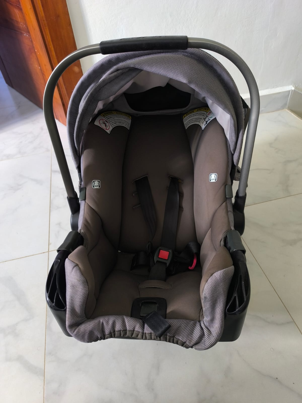 coches y sillas - Vendo cargador en excelentes condiciones 2
