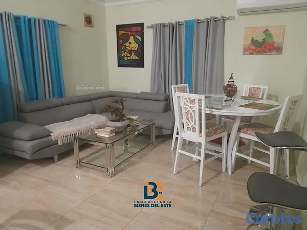 casas - Se RENTA AMPLIA CASA de dos niveles en Villa Visan 3