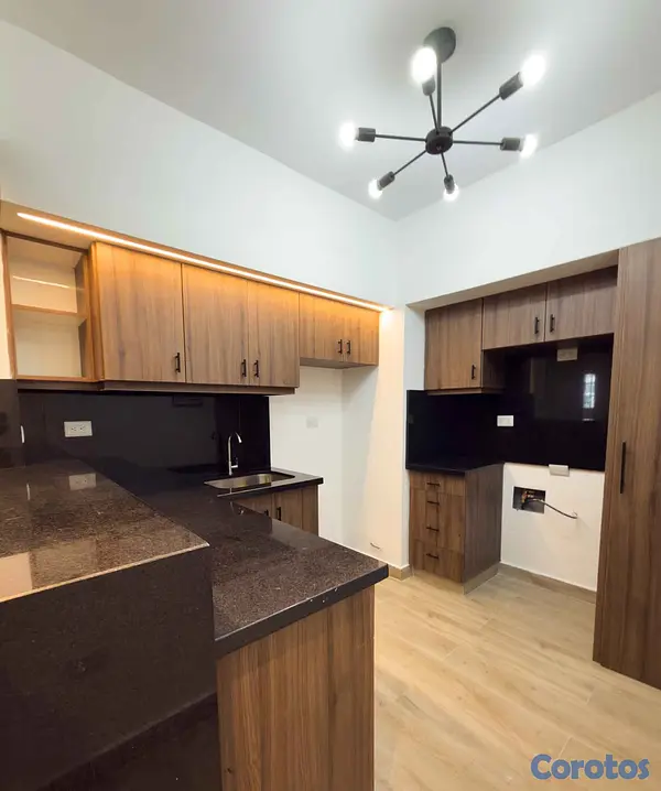 apartamentos - Apto remodelado en Piantini de 2 habitaciones, 2 b 3