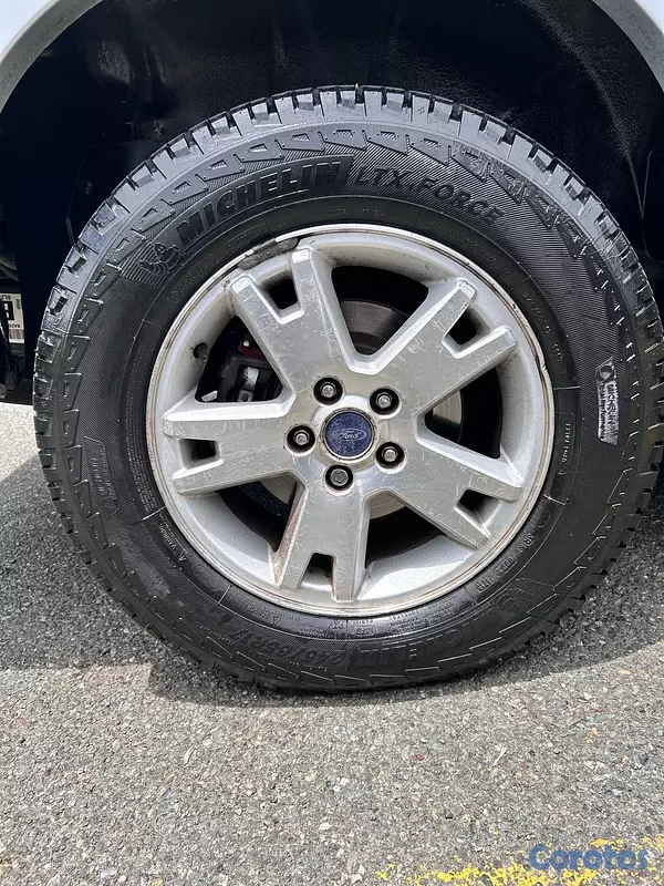 jeepetas y camionetas -     Ford Explorer XLT 2010 de Agencia | Comprada en Viamar | 85K KM Originales 9