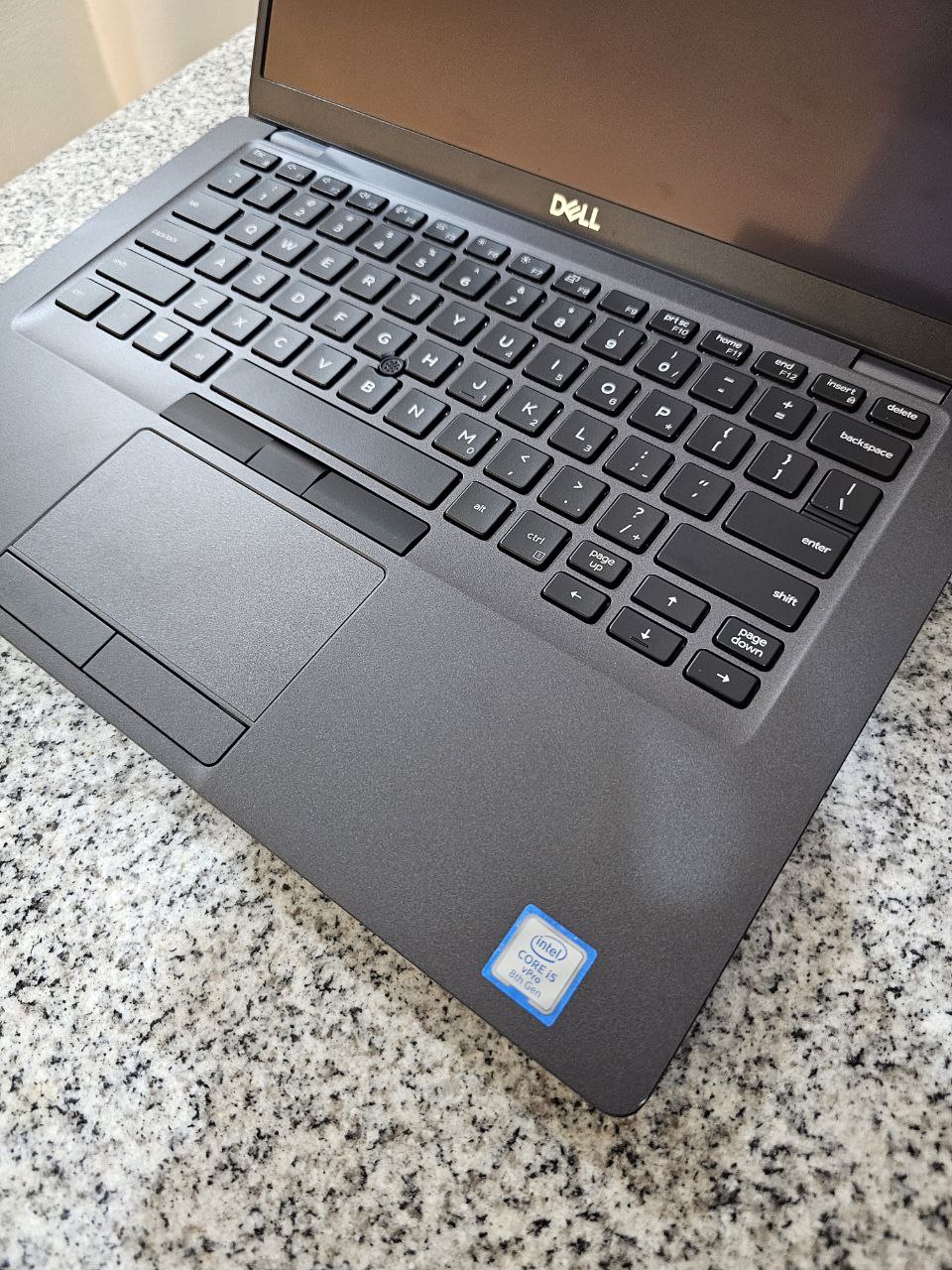 computadoras y laptops - LAPTOP DELL I7 TOUCH 16GBRAM COMO NUEVA 7