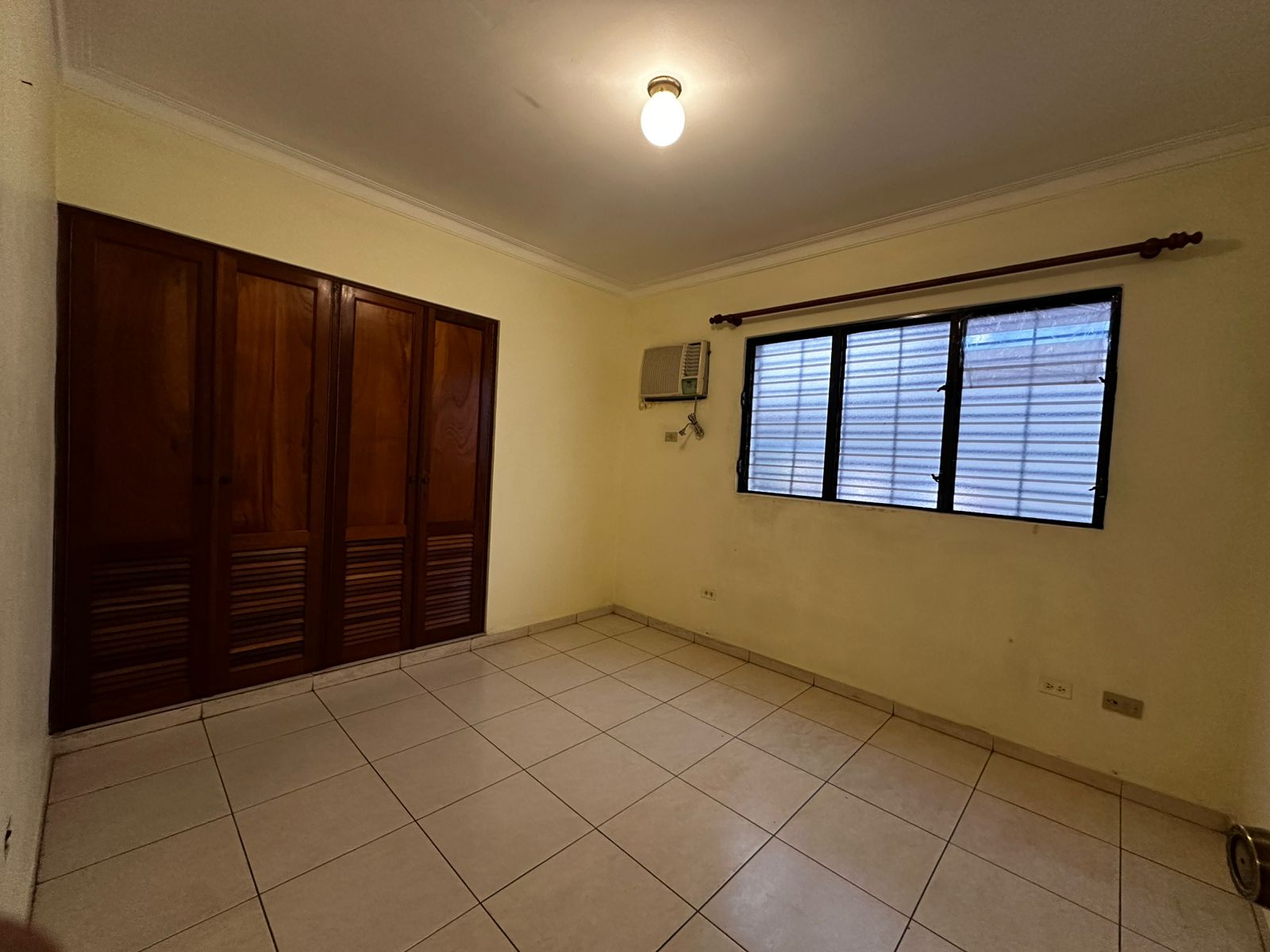 apartamentos - Apto Remodelado 3 Hab. en Alquiler Evaristo Morale 2