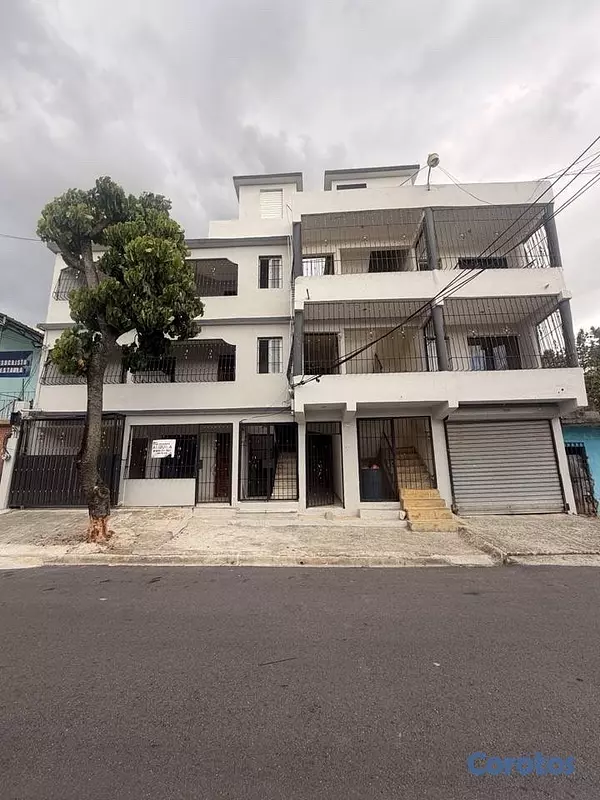 apartamentos - Rento apartamento en primer nivel con marquesina privada  en Savica  4