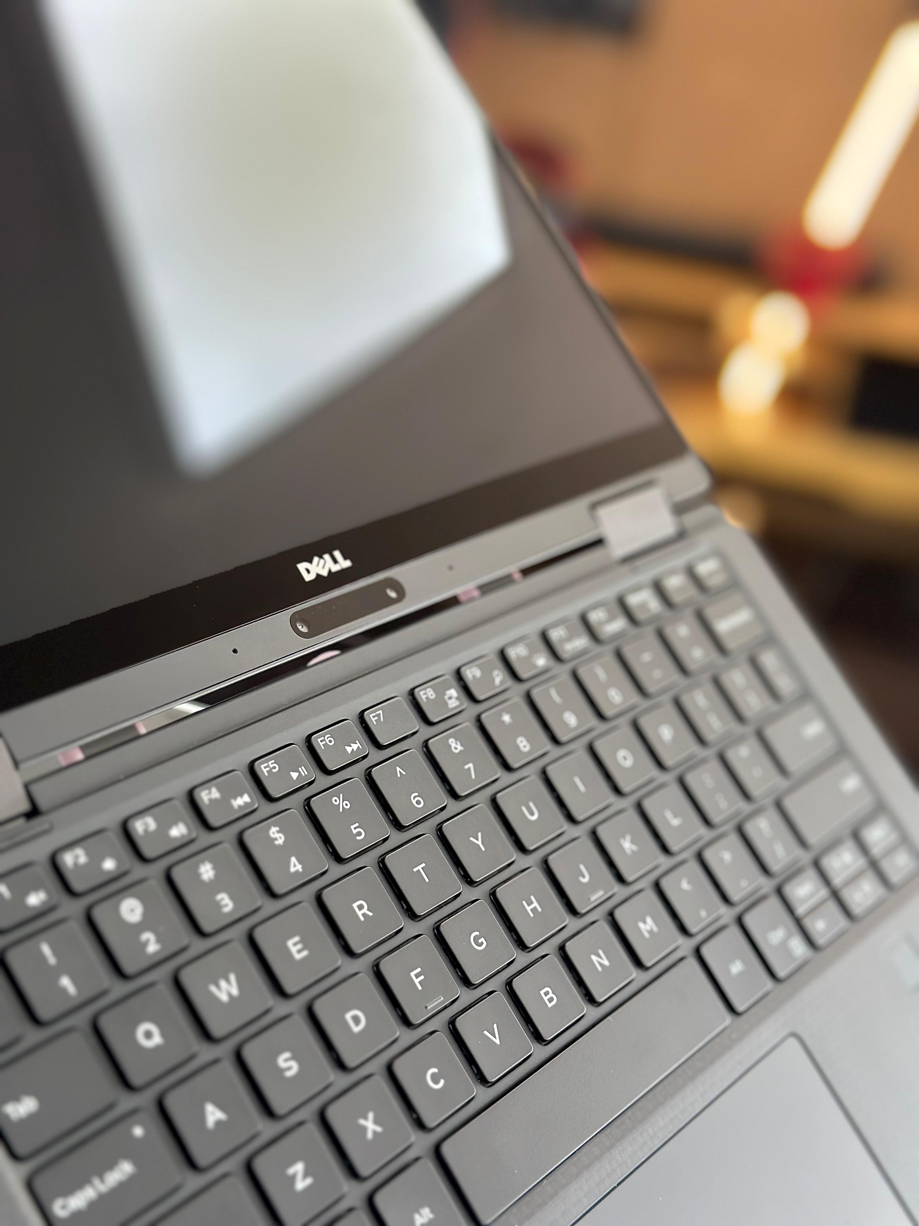 computadoras y laptops - Dell XPS 2 EN 1 TOUCH 1