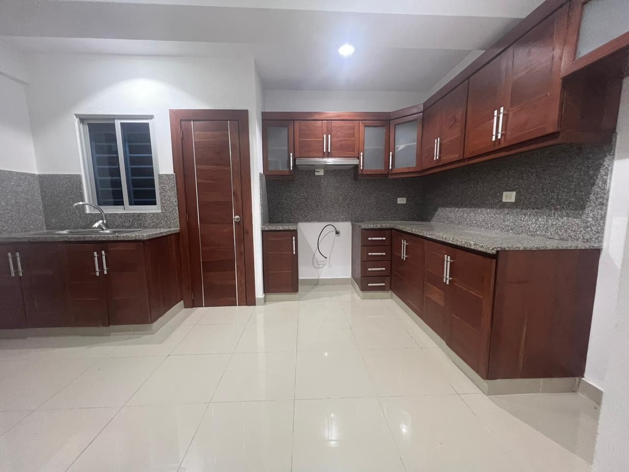 apartamentos - Apartamento 5To piso, Los Restauradores, Distrito Nacional  2