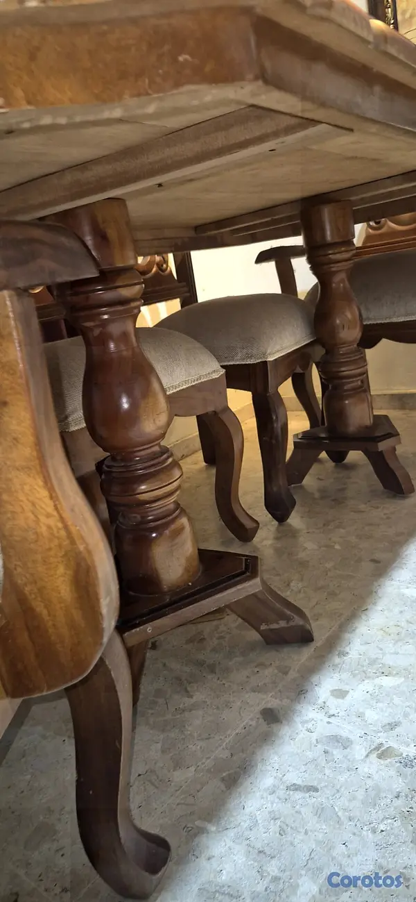 muebles y colchones - Comedor de caoba de 6 sillas 2
