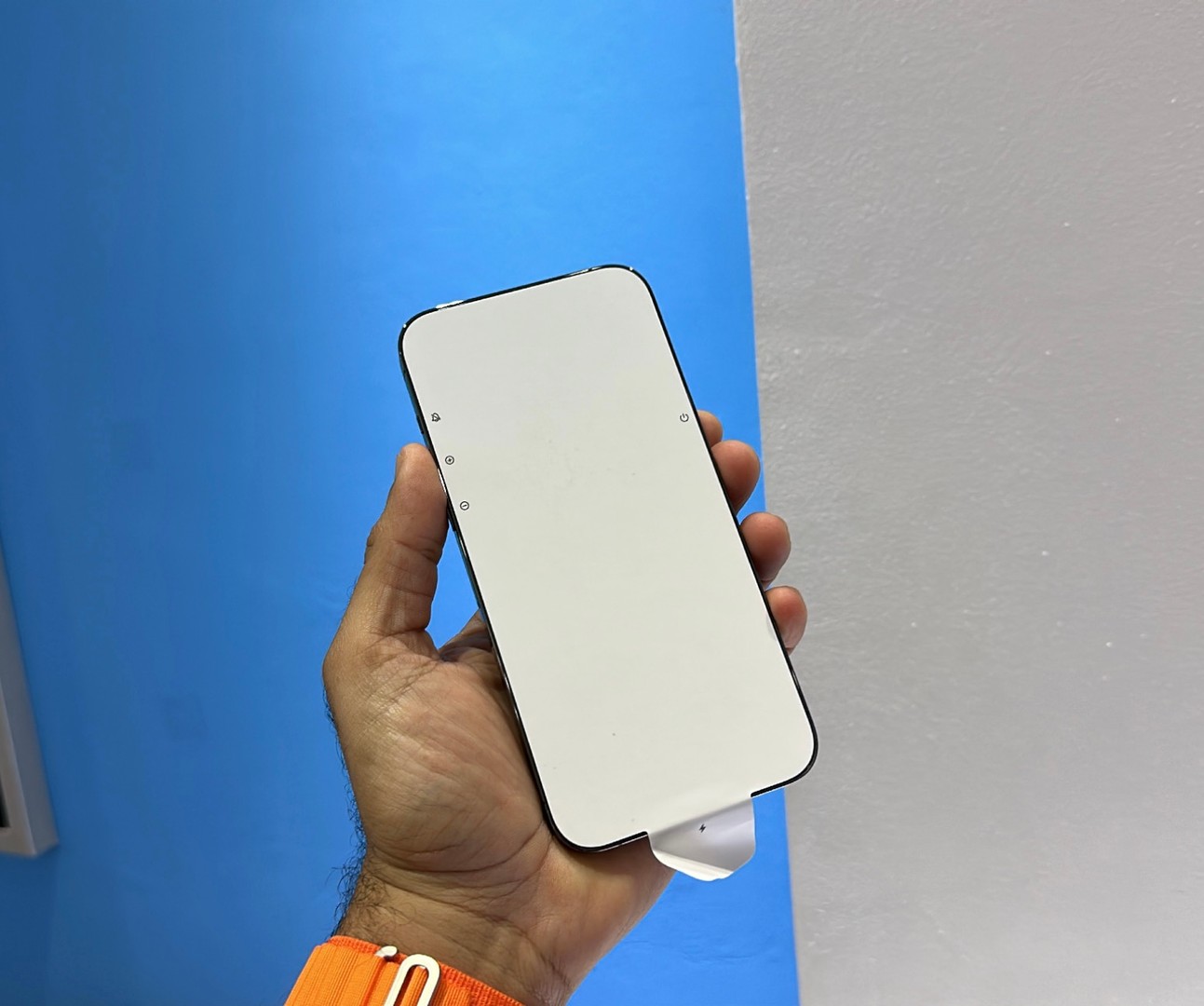 celulares y tabletas - Vendo iPhone 13 Pro Max 128GB Gold Nuevo, Desbloqueado, RD$ 59,500 NEG/TIENDA!!! 2