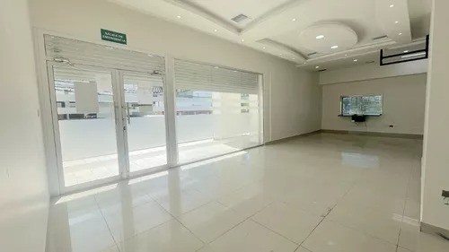 oficinas y locales comerciales - ALQUILO Amplio Local Comercial 1er Piso En Naco/Piantini
*Código: PD116* 4