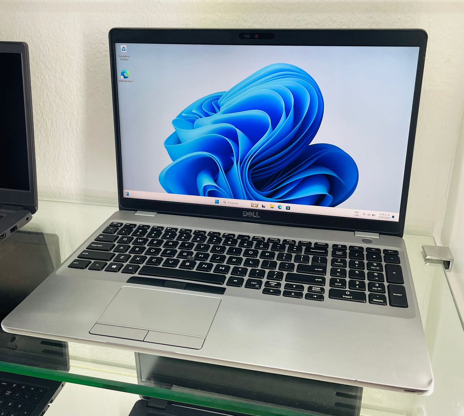 computadoras y laptops - Dell latitude 5510 intel core i7 10ma generación 0