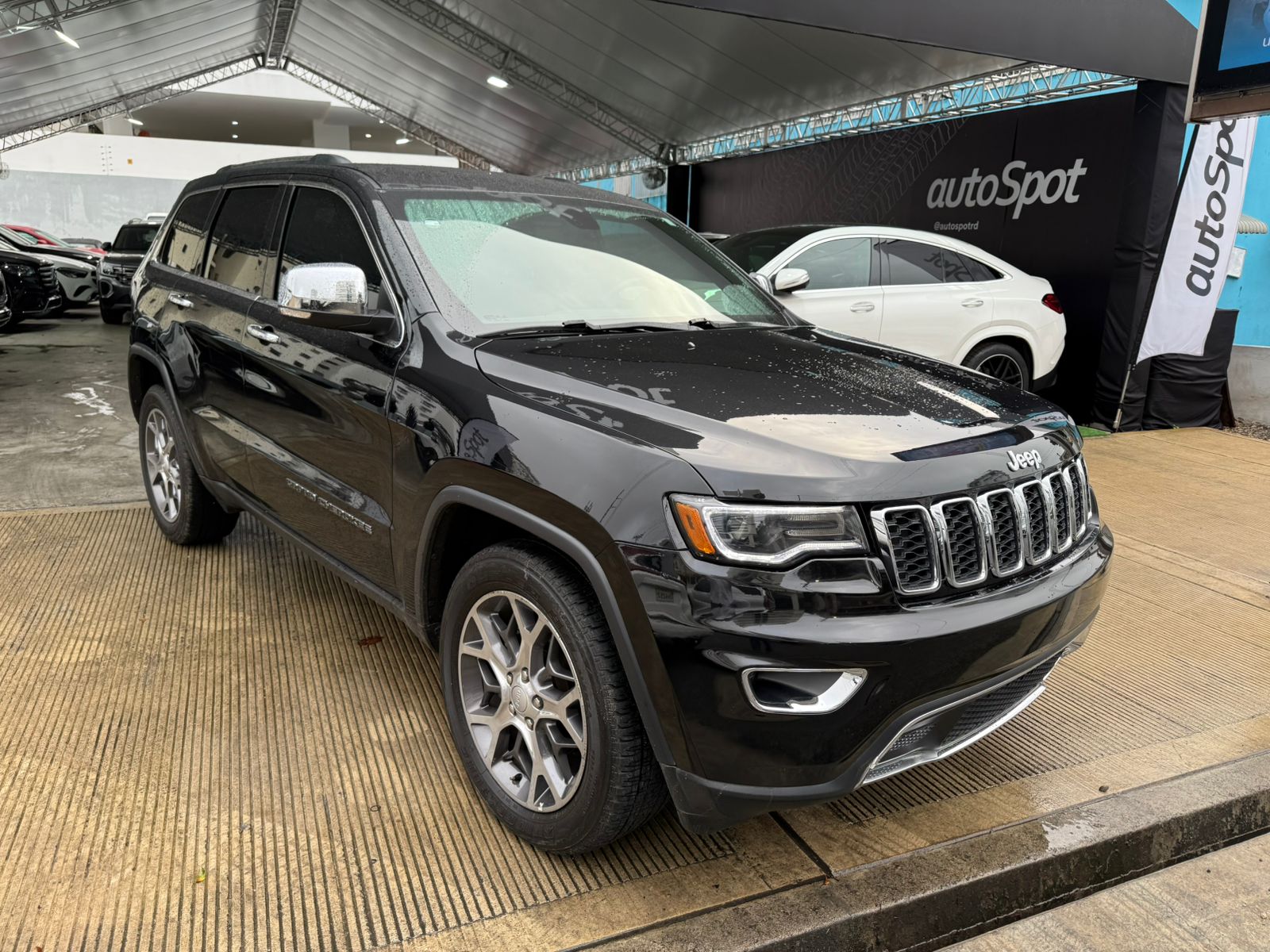 jeepetas y camionetas - Jeep Grand Cherokee Limited 4x4 2020
