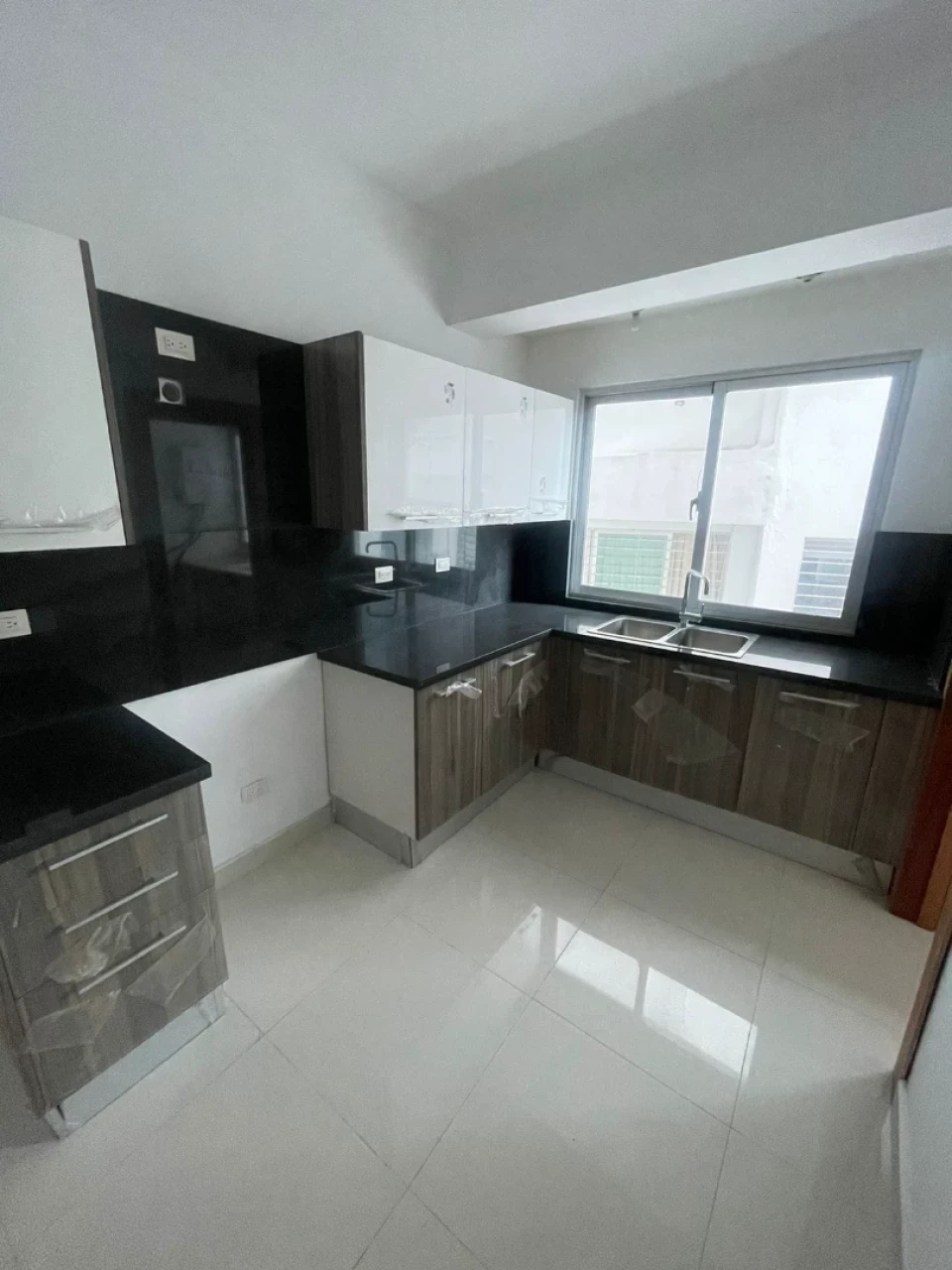 apartamentos - Apartamento de 3 Habitaciones en alquiler en Renacimiento 2
