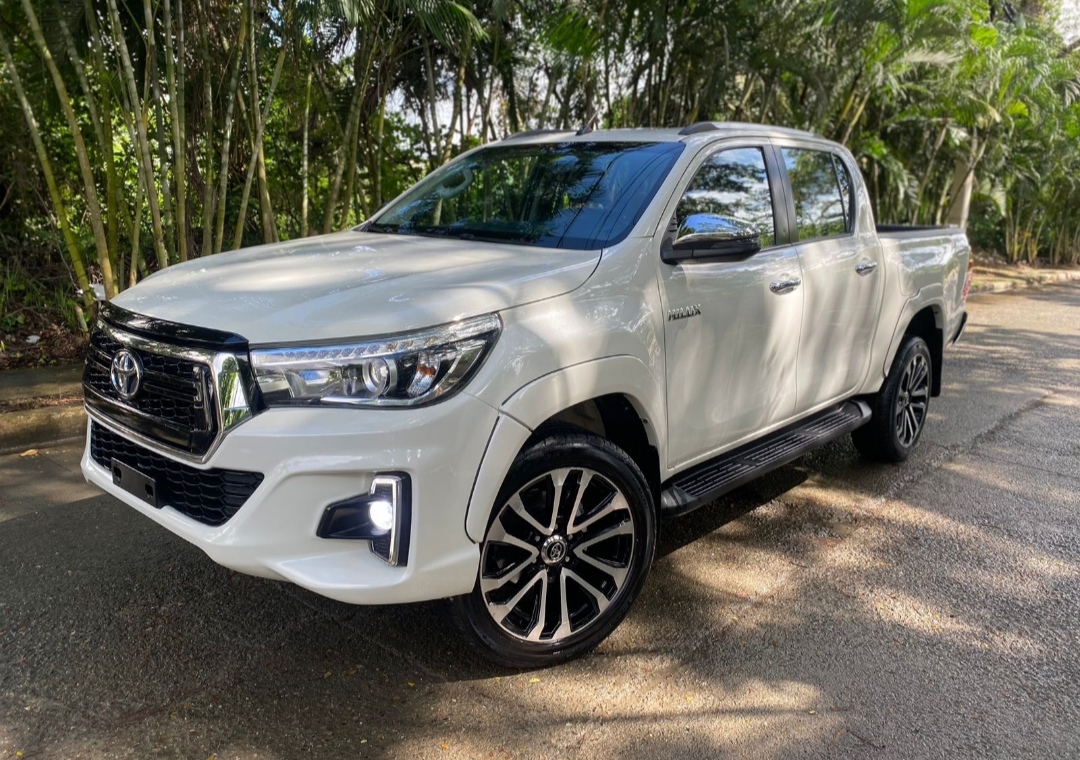 jeepetas y camionetas - 2020 Toyota Hilux SRV 4x4 