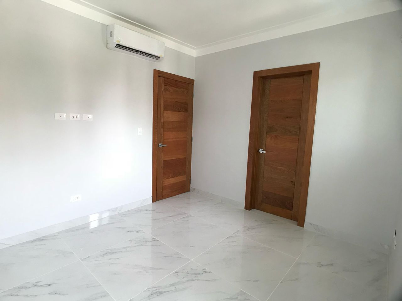 apartamentos - Alquiler con Línea Blanca en Bella Vista 6
