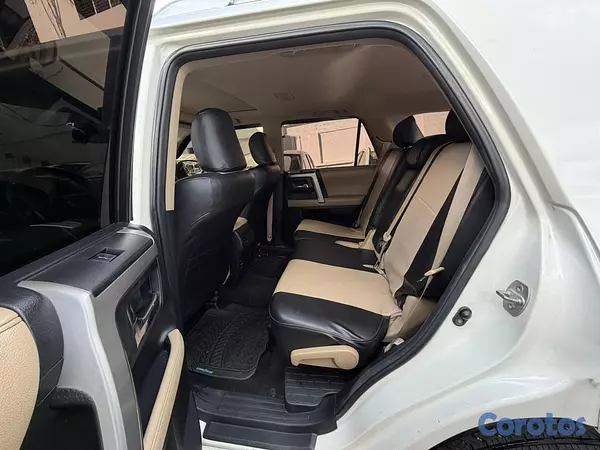 jeepetas y camionetas - Toyota 4Runner SR5 2014 8