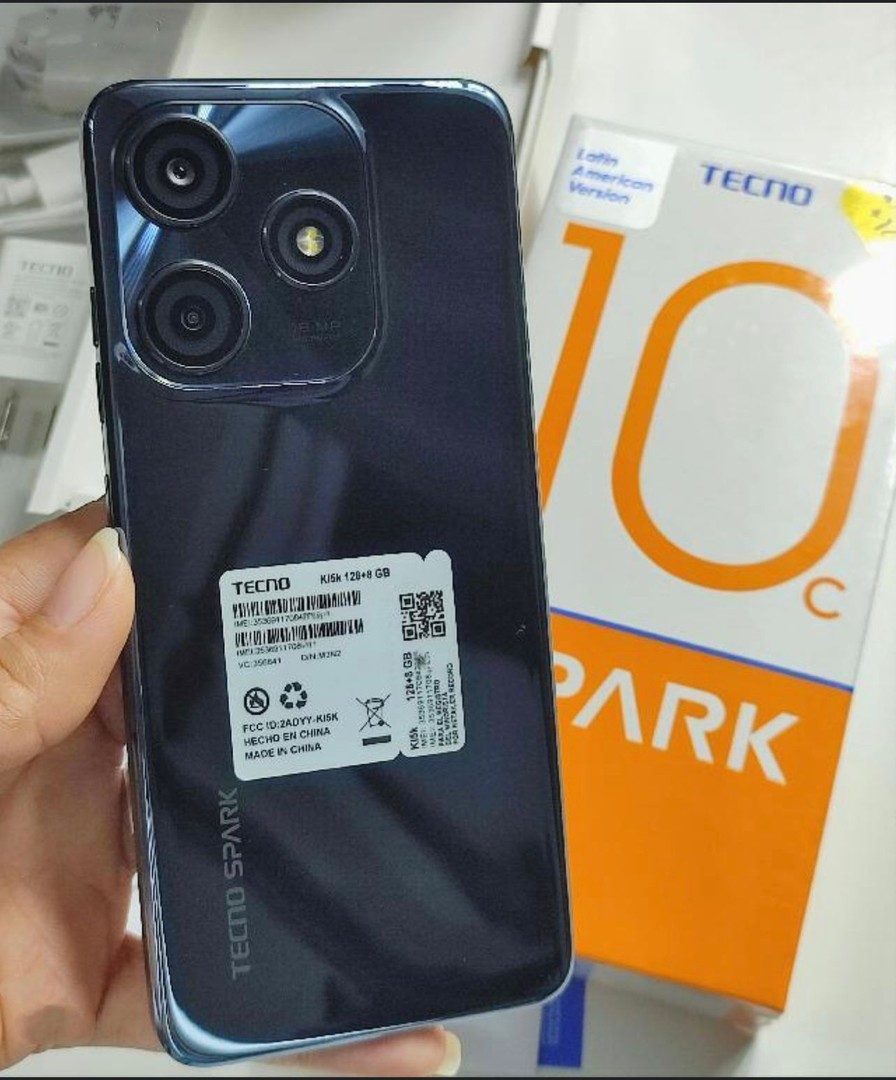 celulares y tabletas - Tecno Spark 10c 128GB + 16GB RAM

