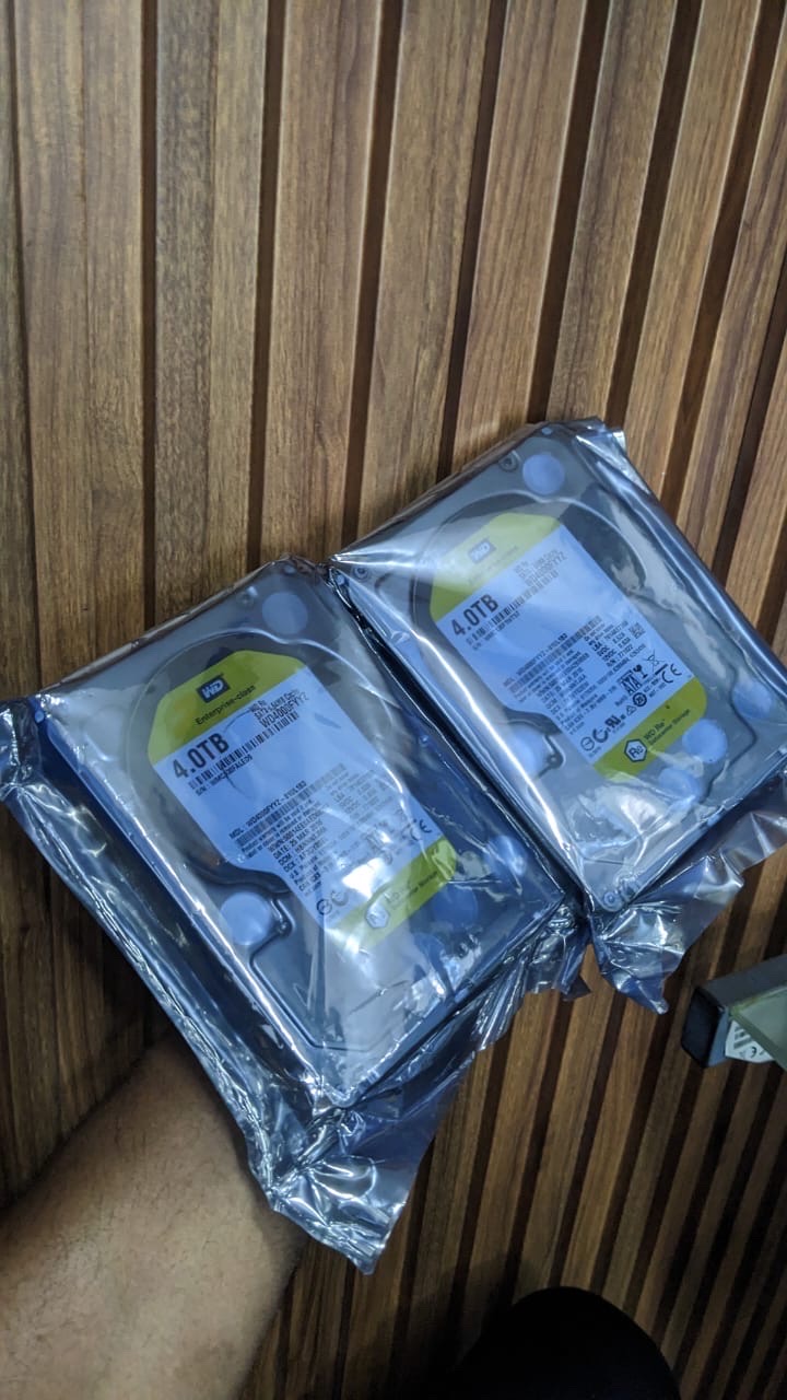 celulares y tabletas - disco duros HDD sata GOLD 4TB  2