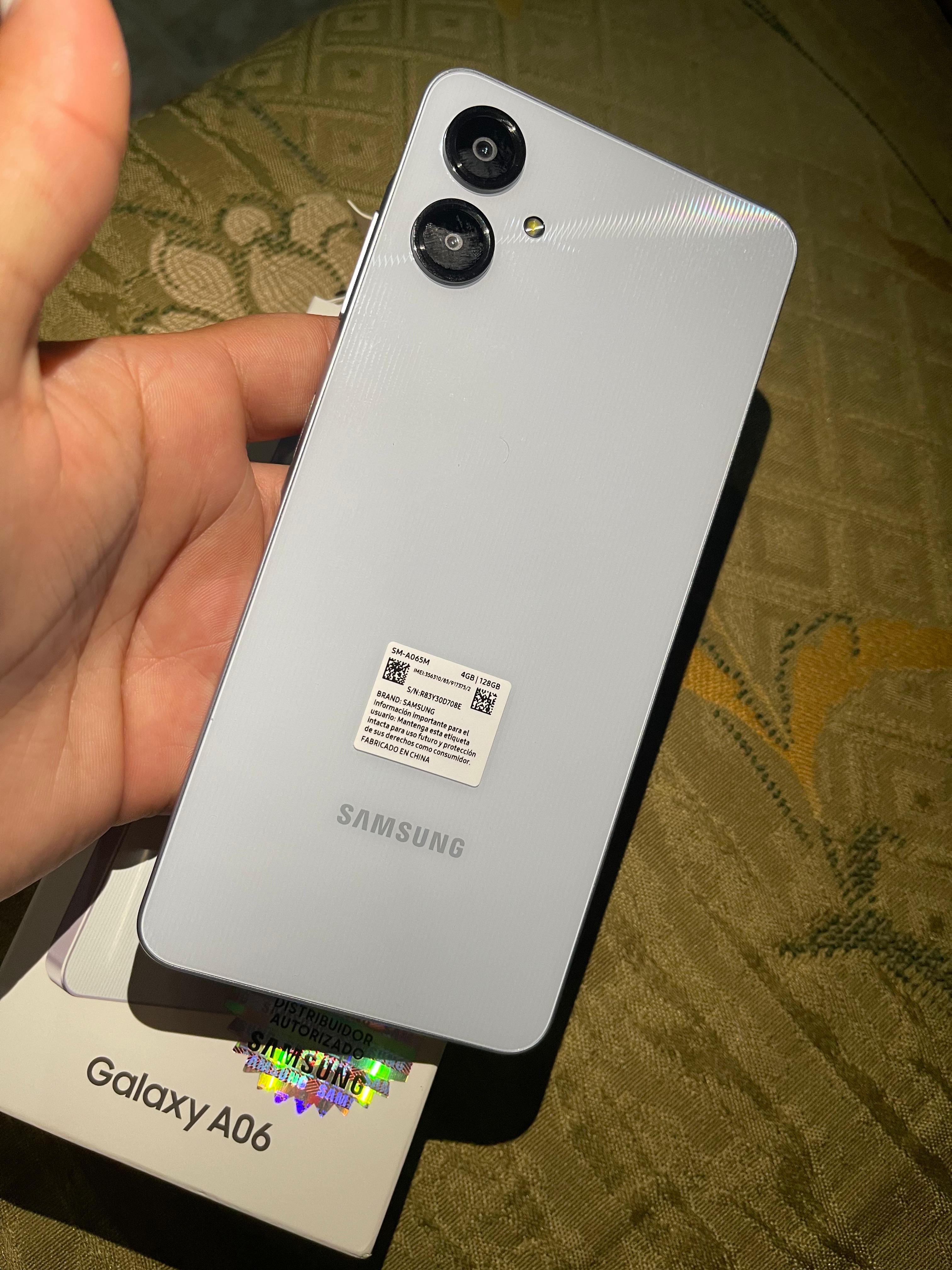 celulares y tabletas - Samsung Galaxy A06 0