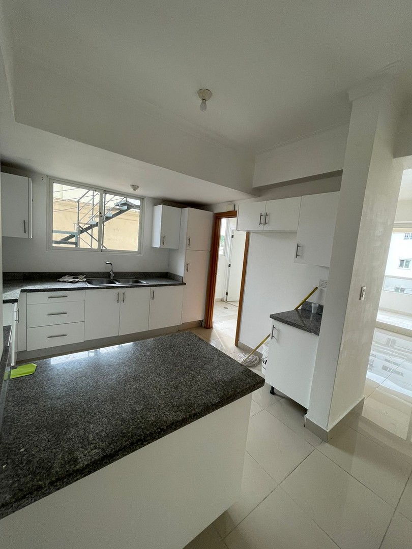 apartamentos - Se vende apartamento en Piantini