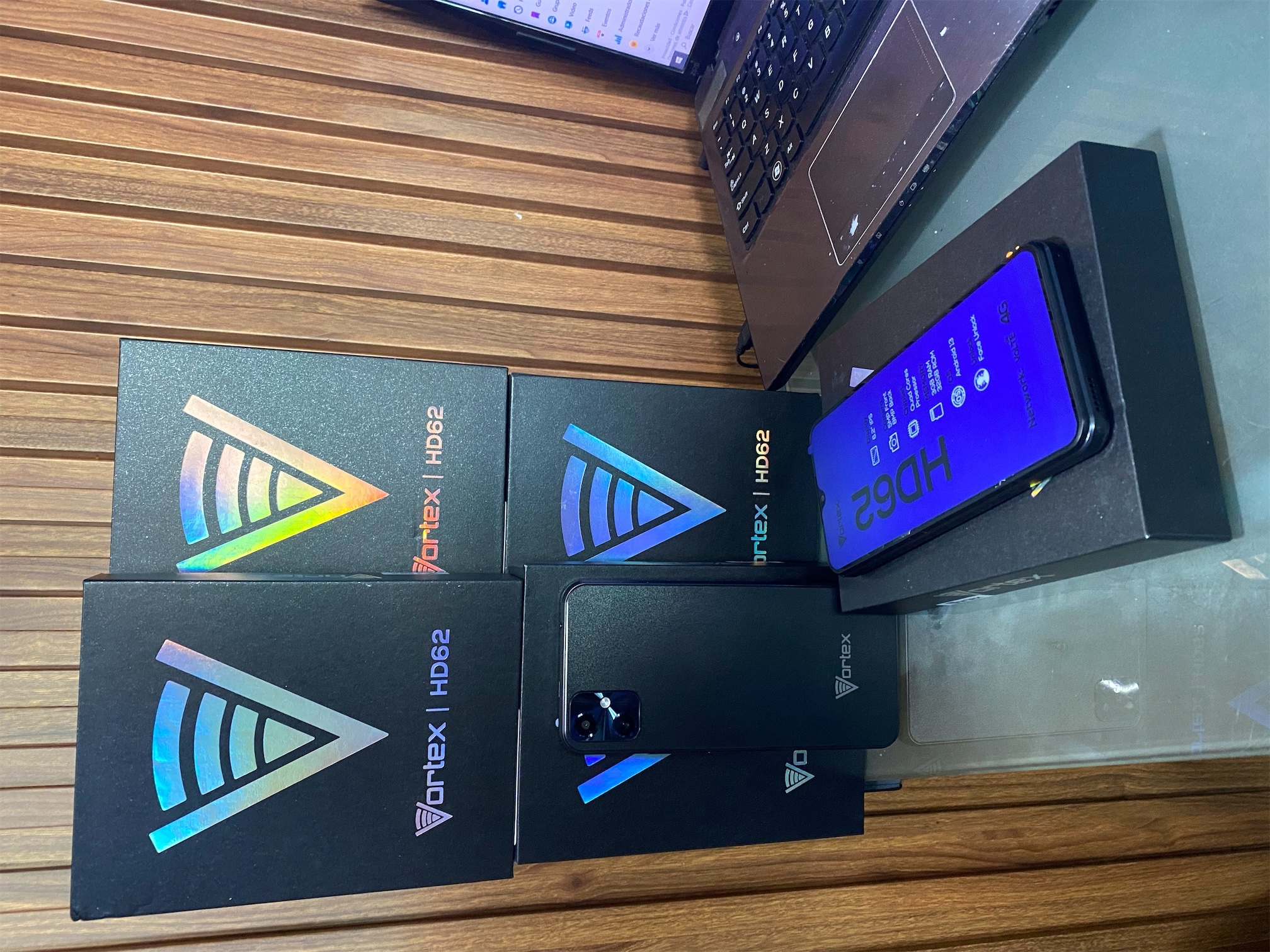 celulares y tabletas - Vortex HD62 32GB dual sim 7
