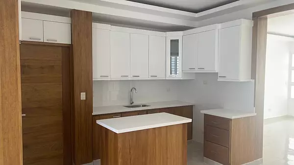 apartamentos - Apartamento 1er Nivel con Patio Privado en Los Laureles  1