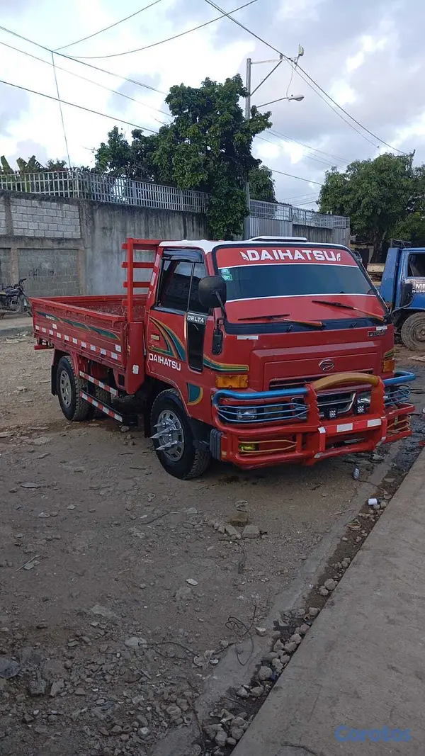 camiones y vehiculos pesados - VENDO DAIHATSU 2009 4
