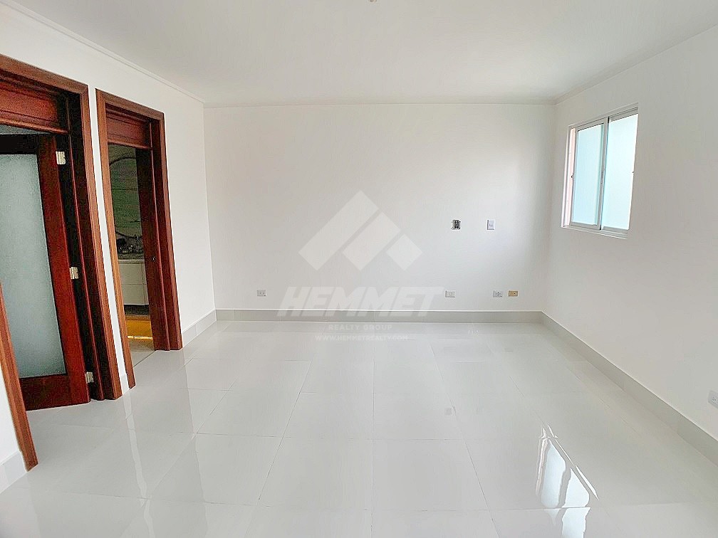 apartamentos - MODERNO 3ER NIVEL CON ELEVADOR PROXIMO AL SUPERMERCADO BRAVO SANTIAGO  7