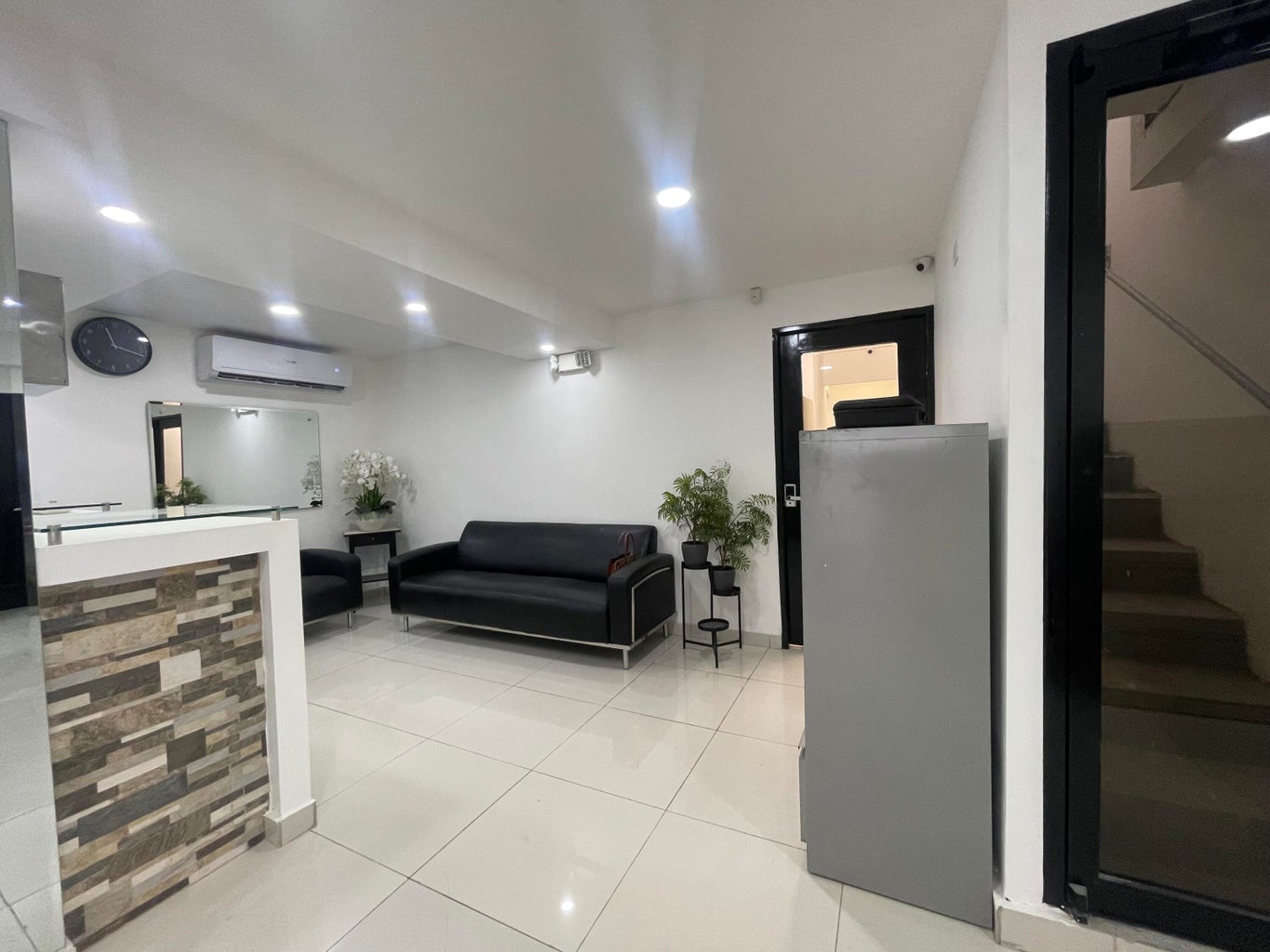 oficinas y locales comerciales - oficina en alquiler Ensanche Naco 4