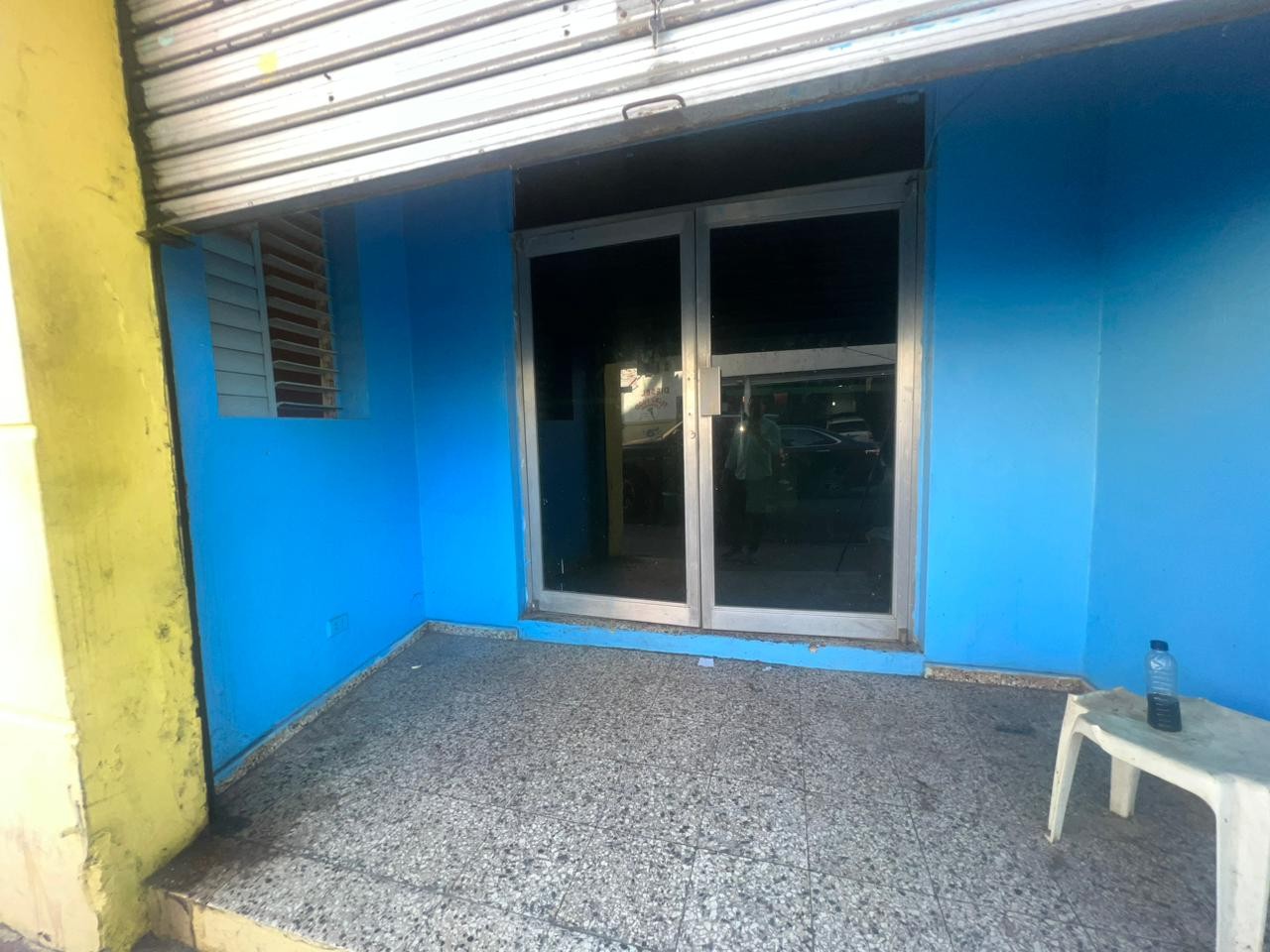 oficinas y locales comerciales - 

local comercial  una oportunidad!! 
R E B A J A D O
 0